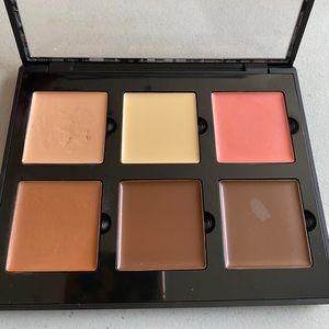 Anastacia Beverly Hills